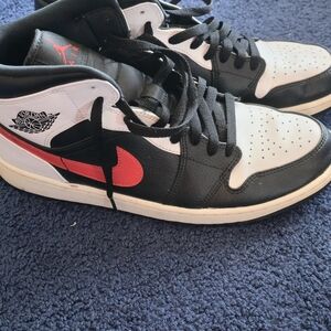 Nike Air Jordan 1 Low - Black White Red